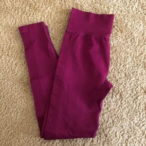 NWOT Forever 21 Fuscia Workout Leggings